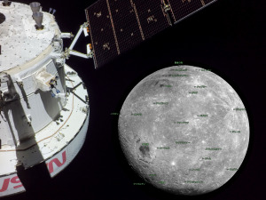 20221121オリオン宇宙船から見た月